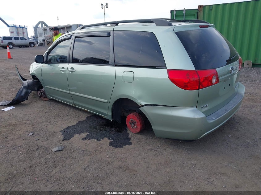 2007 Toyota Sienna Le