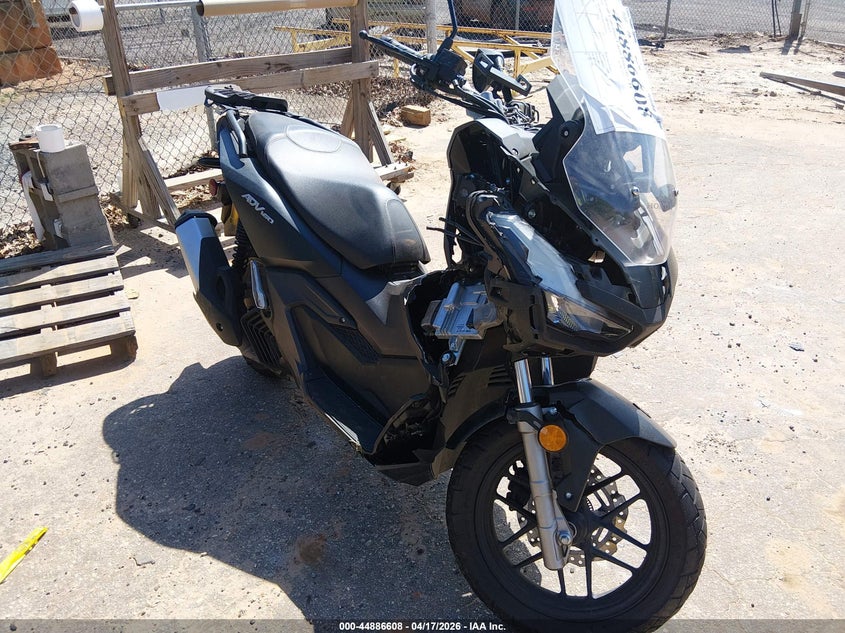 2025 HONDA X-ADV BIKE 1