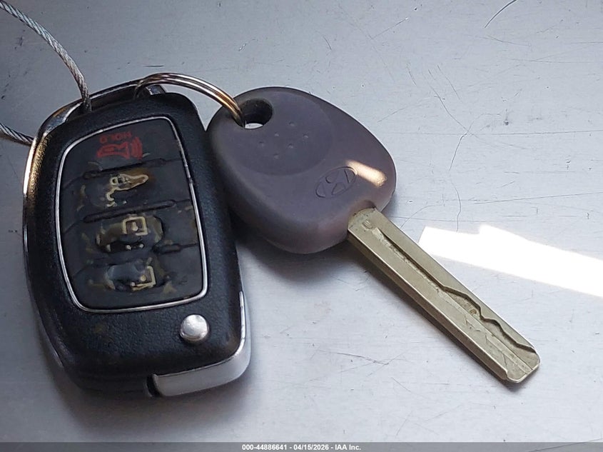 2015 Hyundai Sonata Se VIN: 5NPE24AF4FH147816 Lot: 44886641