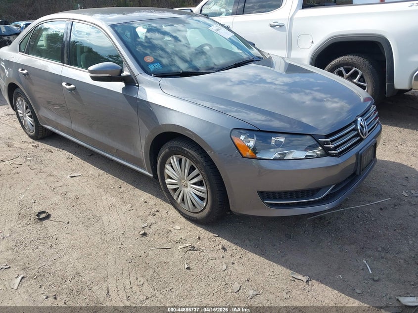 2014 Volkswagen Passat 1.8T S