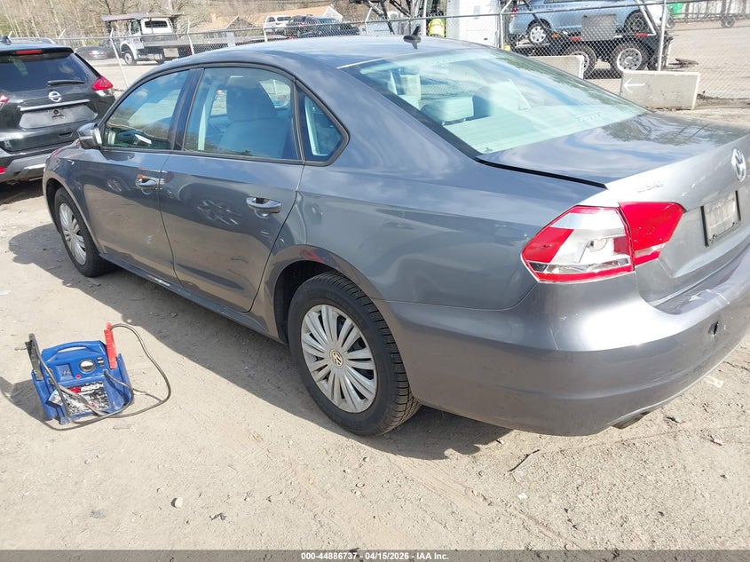 2014 Volkswagen Passat 1.8T S