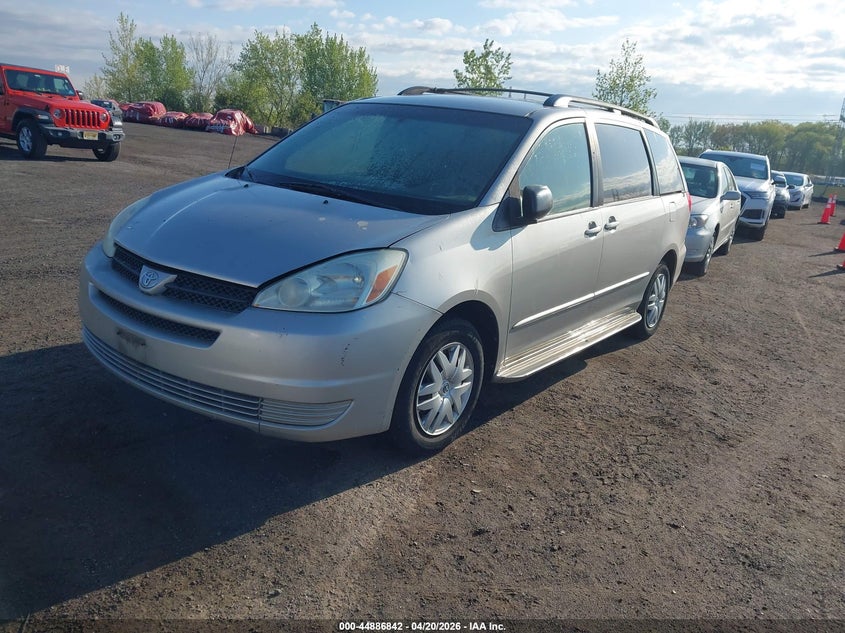 2004 Toyota Sienna Le