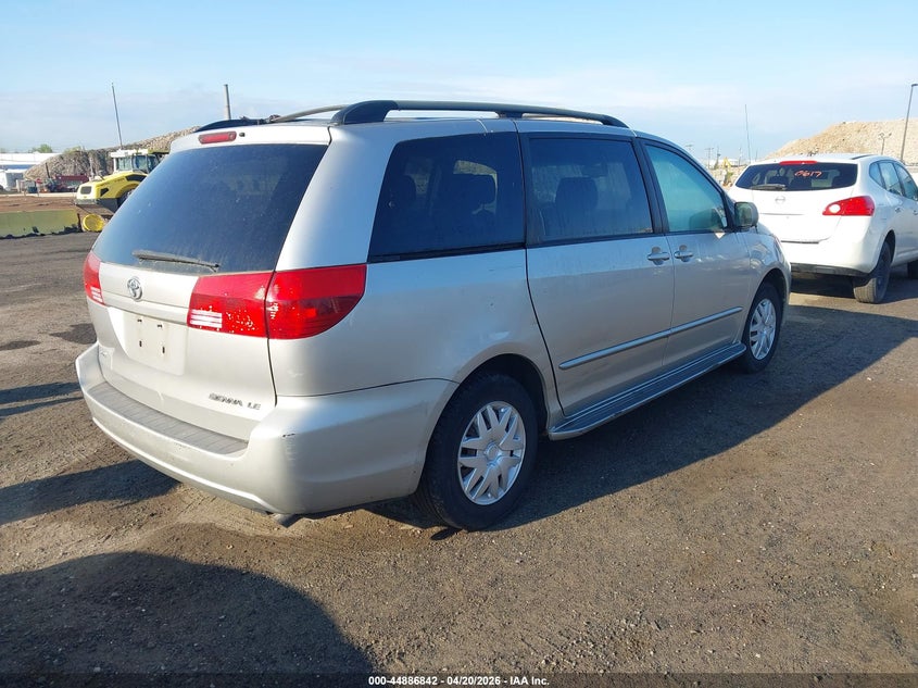 2004 Toyota Sienna Le