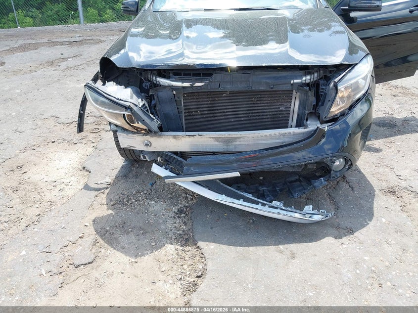 2017 MERCEDES-BENZ GLA 250 auction photo 6