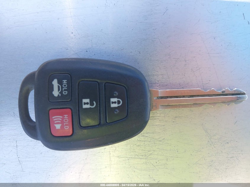 2018 Toyota Corolla Se VIN: 5YFBURHE9JP769069 Lot: 44886905