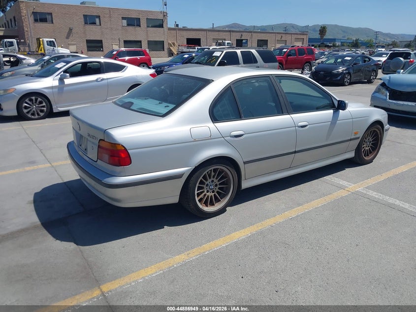 2000 BMW 540Ia