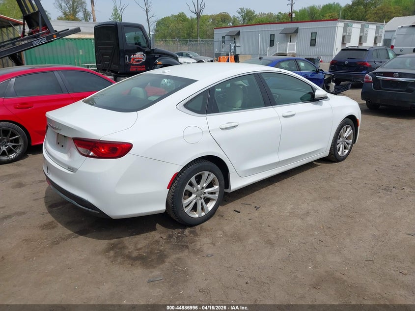 1C3CCCAB2FN669599 2015 Chrysler 200 2.4 Limited White