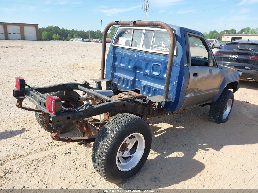1985 Toyota Pickup Rn60
