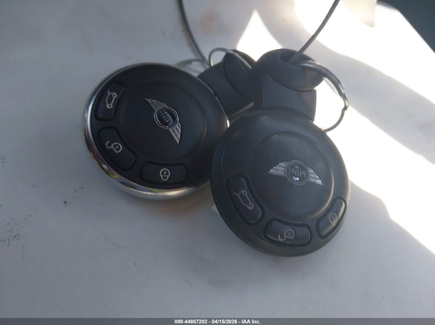 2007 Mini Cooper S VIN: WMWMF73507TV30698 Lot: 44887202