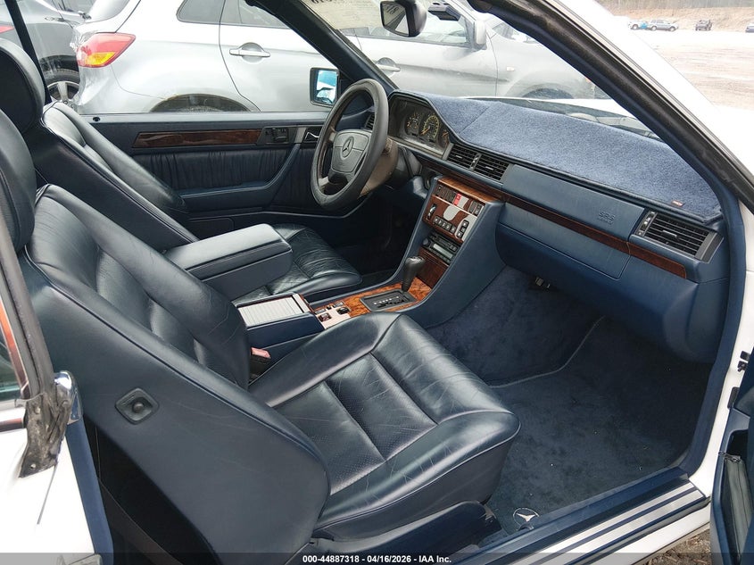 1995 Mercedes-Benz E 320