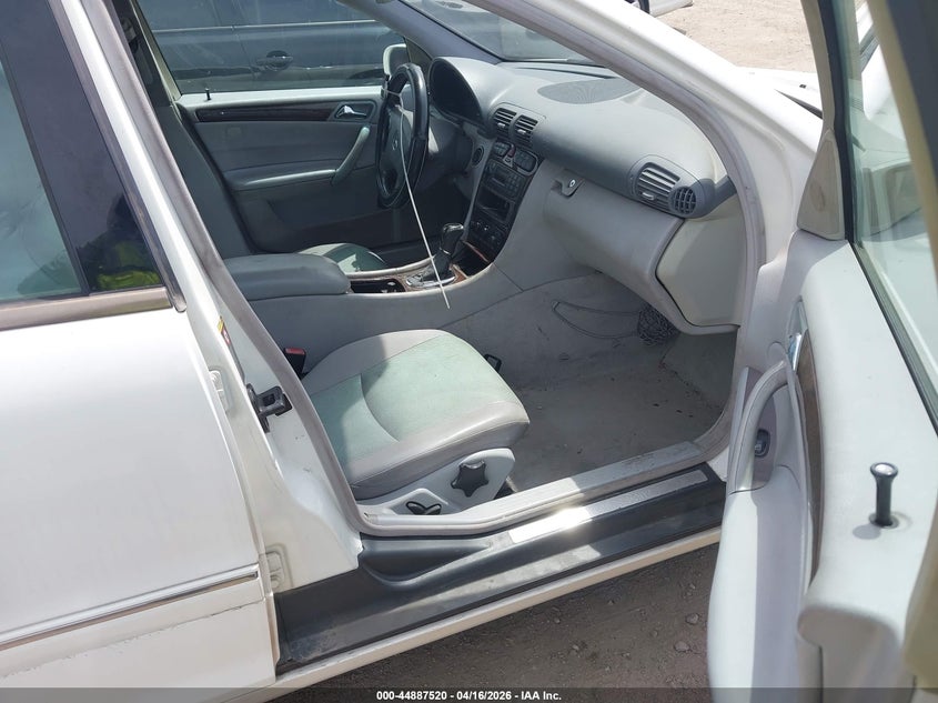 2003 Mercedes-Benz C 240