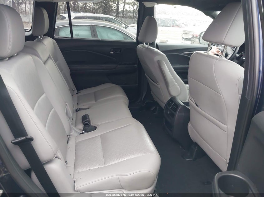 2019 HONDA PASSPORT auction photo 8