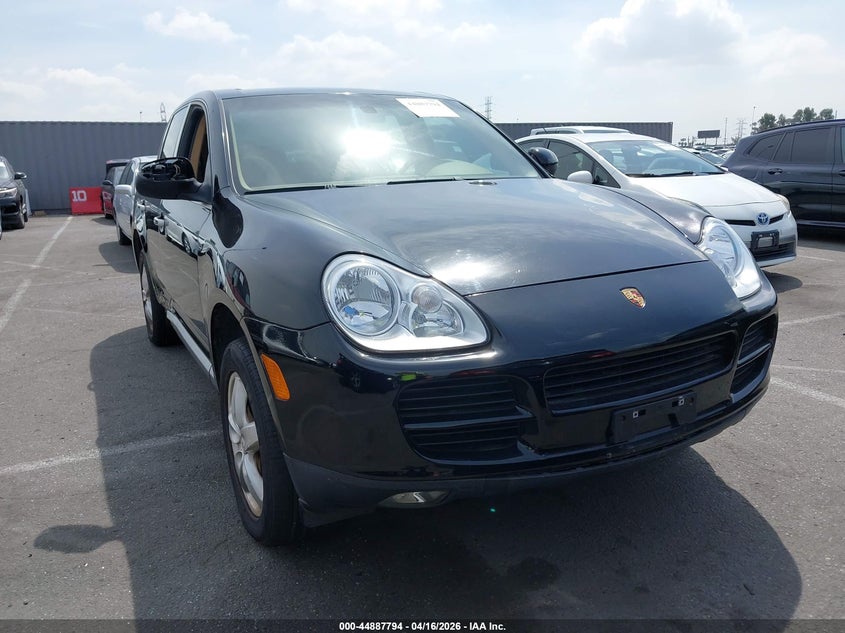 2004 Porsche Cayenne V6