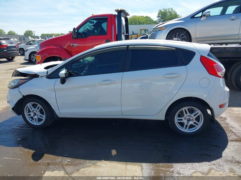 2018 Ford Fiesta 1.6 Se white Lot 111044887880 Vin 3FADP4EJ1JM110629