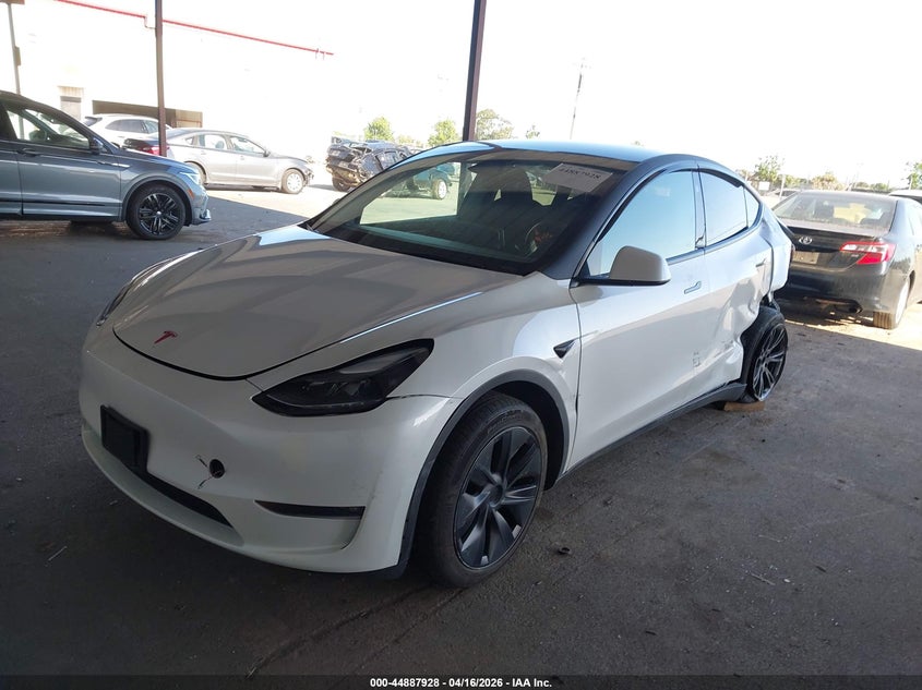 2024 Tesla Model Y Long Range Dual Motor All-Wheel Drive 7SAYGDEE9RF206221 photo 1