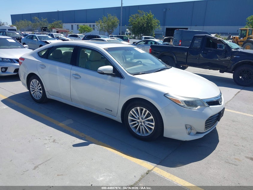 2013 Toyota Avalon Hybrid Limited