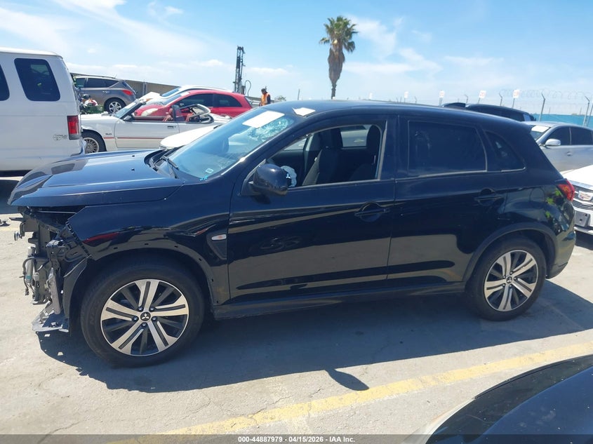 2024 Mitsubishi Outlander Sport 2.0 Es Awc/2.0 Le Awc/2.0 Ralliart Awc/2.0 S Awc/2.0 Se Awc/2.0 Trail Edition Awc VIN: JA4ARUAU7RU020647 Lot: 44887979