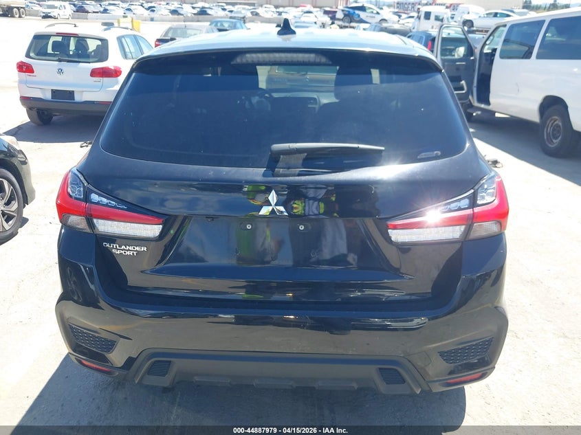 2024 Mitsubishi Outlander Sport 2.0 Es Awc/2.0 Le Awc/2.0 Ralliart Awc/2.0 S Awc/2.0 Se Awc/2.0 Trail Edition Awc VIN: JA4ARUAU7RU020647 Lot: 44887979