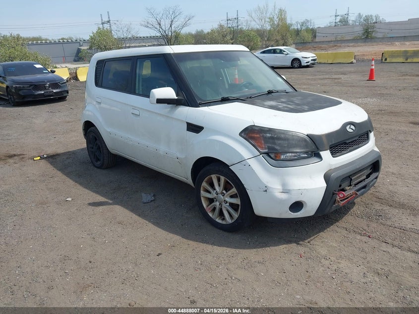 2010 Kia Soul + VIN: KNDJT2A25A7701875 Lot: 44888007