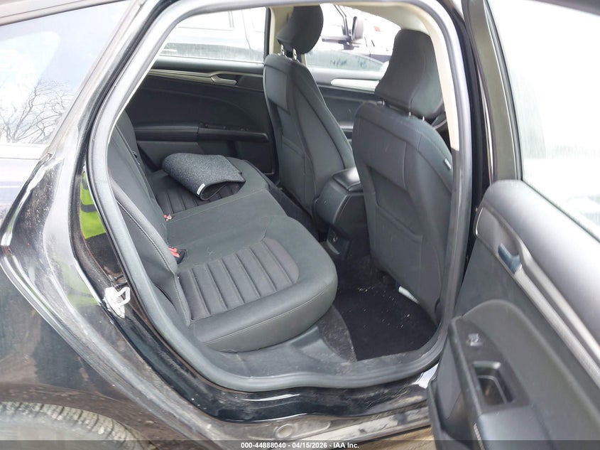 2017 Ford Fusion Se VIN: 3FA6P0HD9HR250884 Lot: 44888040