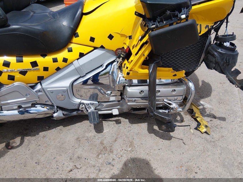 2010 Honda Gl1800 VIN: 1HFSC47H1AA904833 Lot: 44888046
