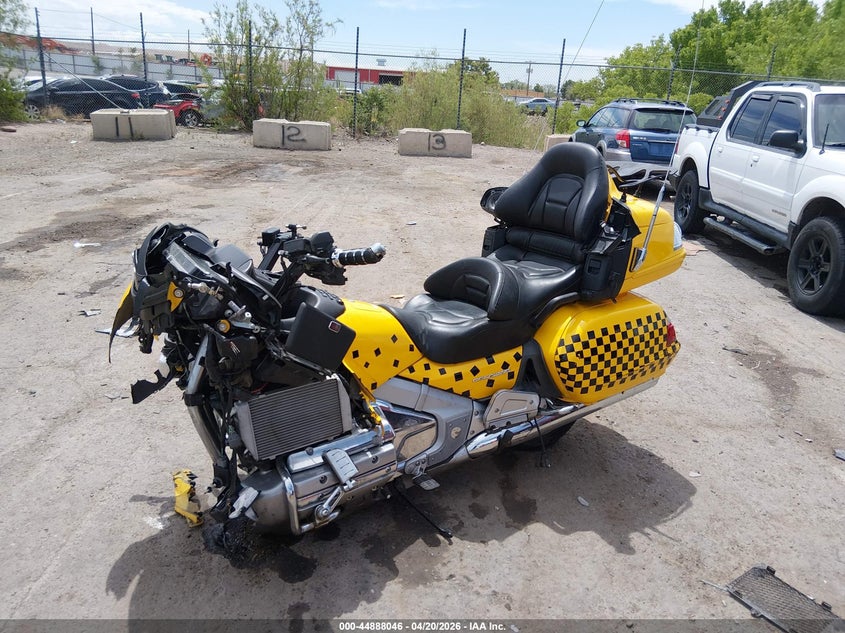 2010 HONDA GL1800 — zdjęcie 2