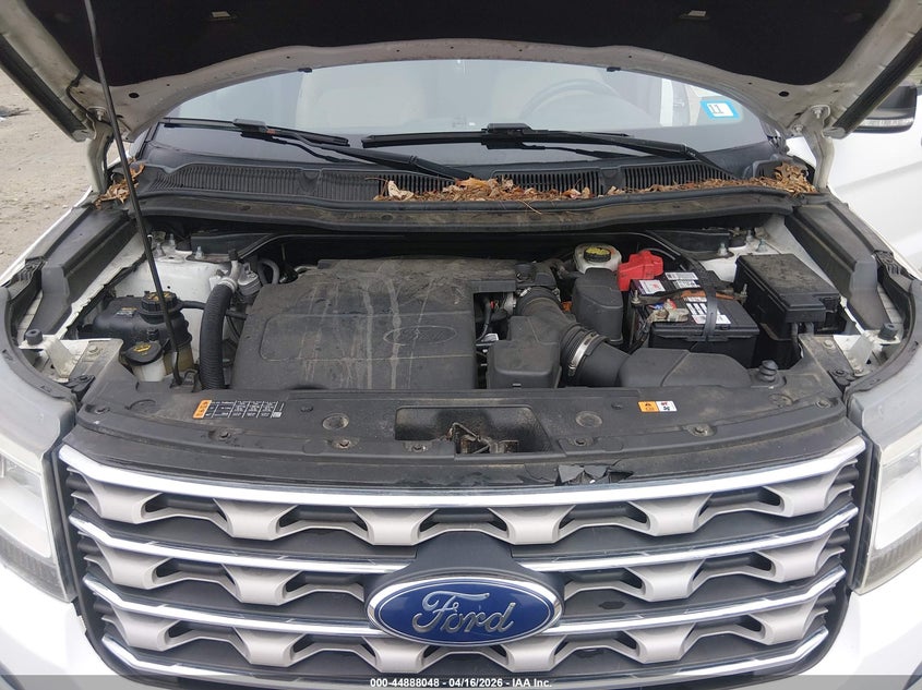 2017 Ford Explorer 3.5 Xlt white Lot 111044888048 Vin 1FM5K8D89HGD43970
