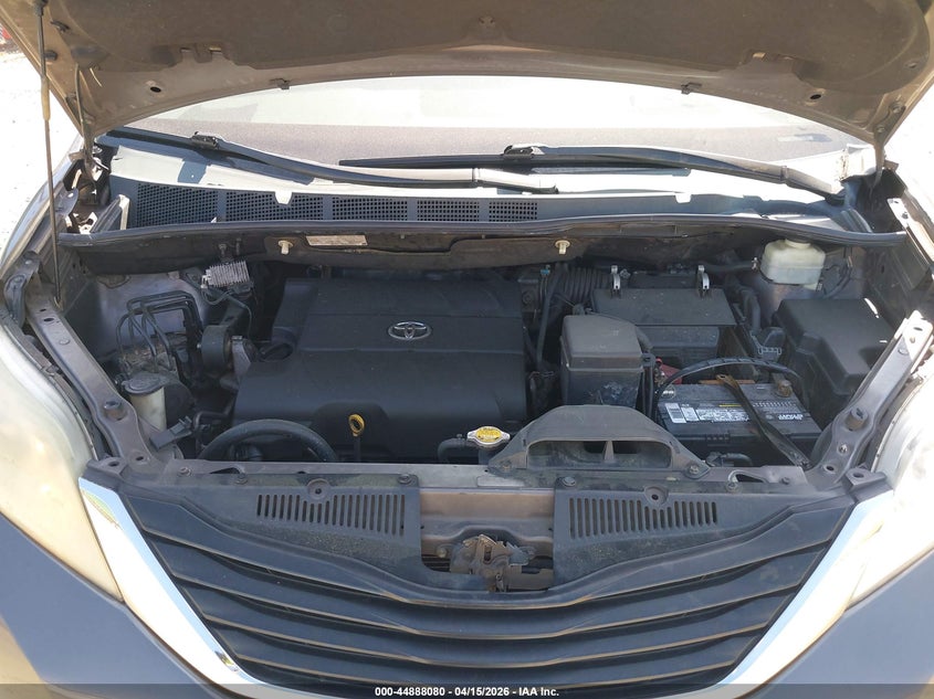 2011 Toyota Sienna Le V6 VIN: 5TDKK3DC3BS135031 Lot: 44888080