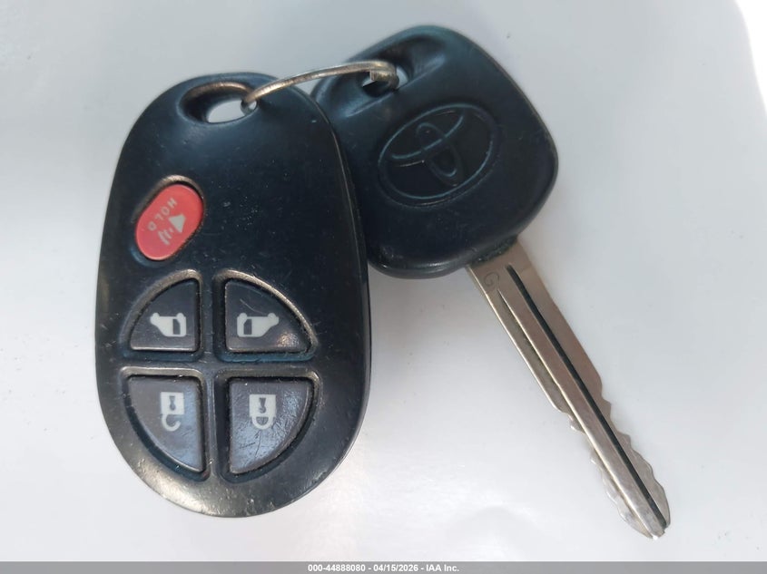 2011 Toyota Sienna Le V6 VIN: 5TDKK3DC3BS135031 Lot: 44888080