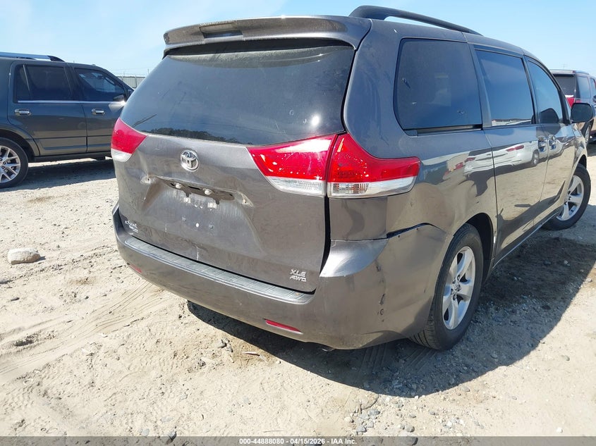 2011 Toyota Sienna Le V6 VIN: 5TDKK3DC3BS135031 Lot: 44888080