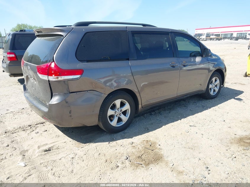 2011 Toyota Sienna Le V6