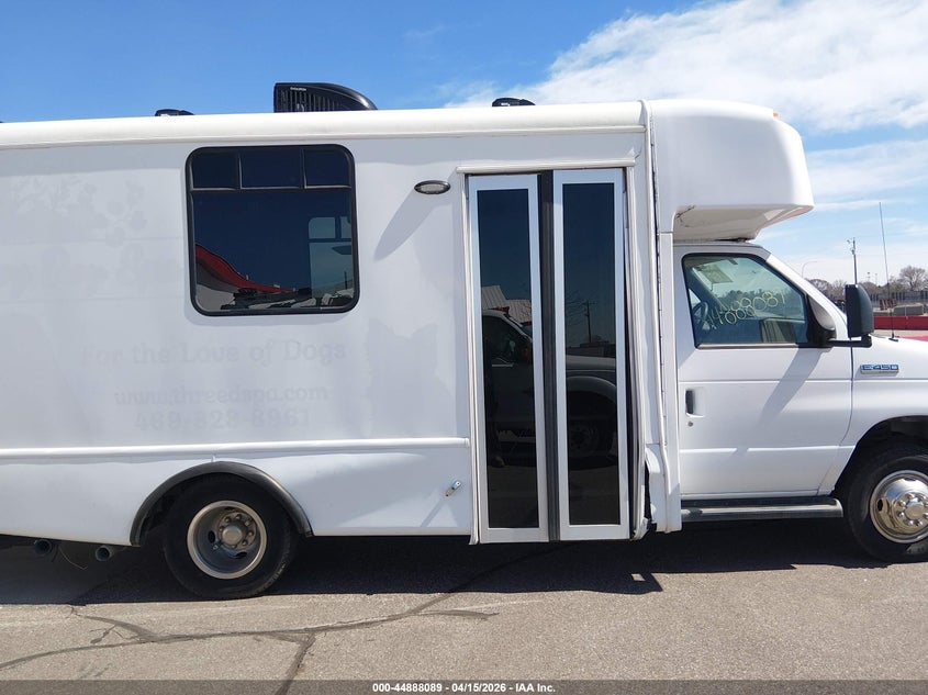 2021 Ford E-450 Cutaway VIN: 1FDXE4FN3MDC26036 Lot: 44888089