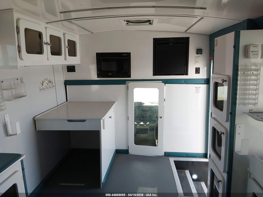 2021 Ford E-450 Cutaway VIN: 1FDXE4FN3MDC26036 Lot: 44888089