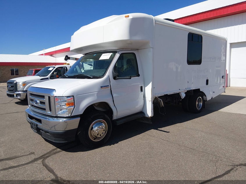 2021 Ford E-450 Cutaway