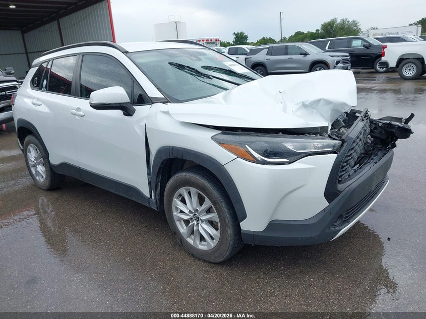 2022 TOYOTA COROLLA CROSS LE