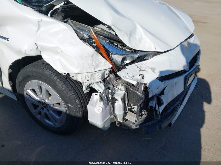 2017 Toyota Prius Two VIN: JTDKBRFUXH3025760 Lot: 44888181