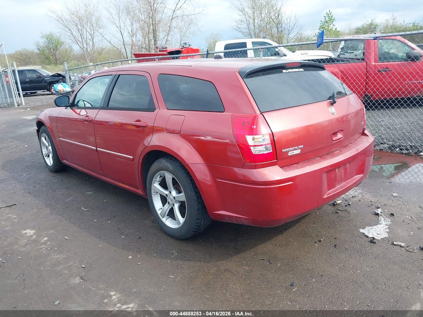 2005 Dodge Magnum Se