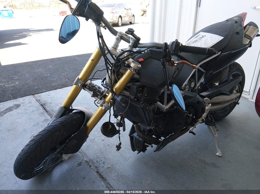 ZD4SMC019ES000117 2014 Aprilia Dorsoduro 750 photo 1
