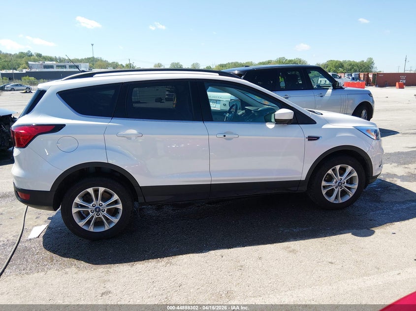 2019 Ford Escape 1.5 Sel white Lot 111044888302 Vin 1FMCU0HD1KUA41396