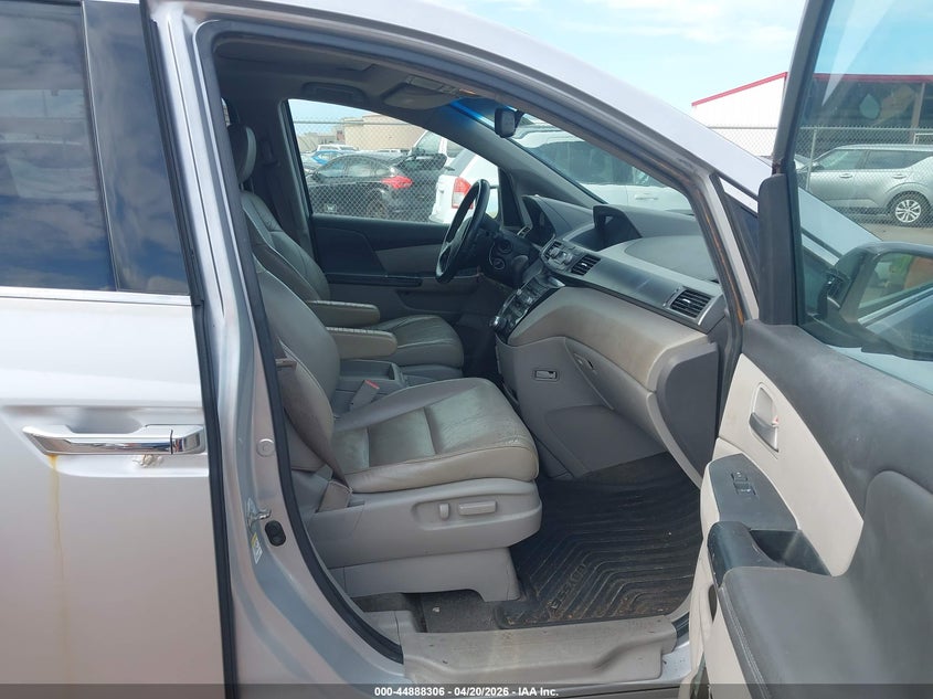2011 HONDA ODYSSEY auction photo 5
