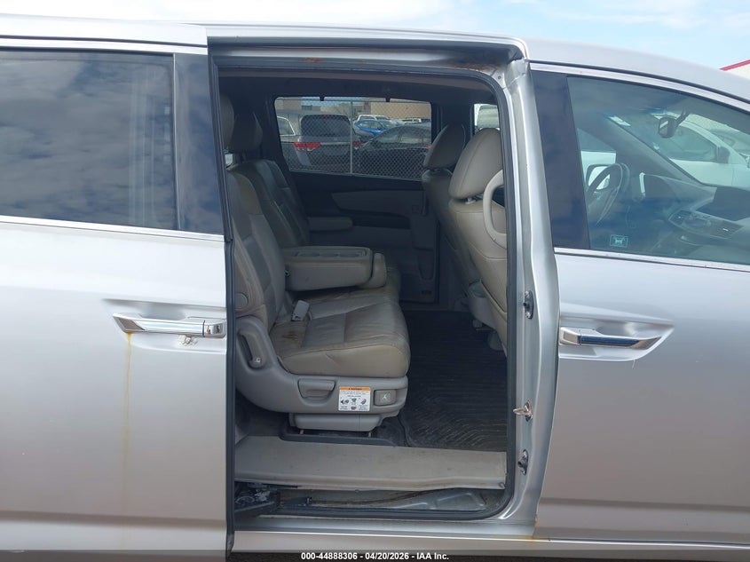 2011 HONDA ODYSSEY auction photo 8