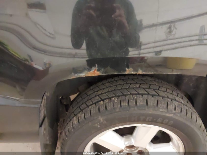 2011 Chevrolet Tahoe Ltz VIN: 1GNSKCE09BR276146 Lot: 44888353