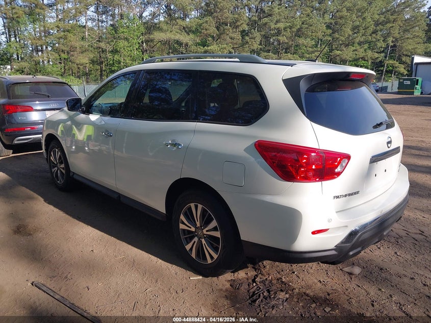 2017 Nissan Pathfinder Sv