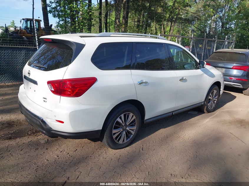 2017 Nissan Pathfinder Sv