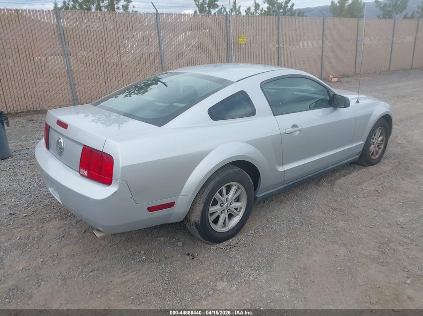 2006 Ford Mustang V6