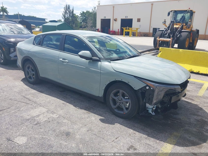 Vin: 3kpft4de2te301699, lot: 45385844, kia k4 lxs 2026 img_1