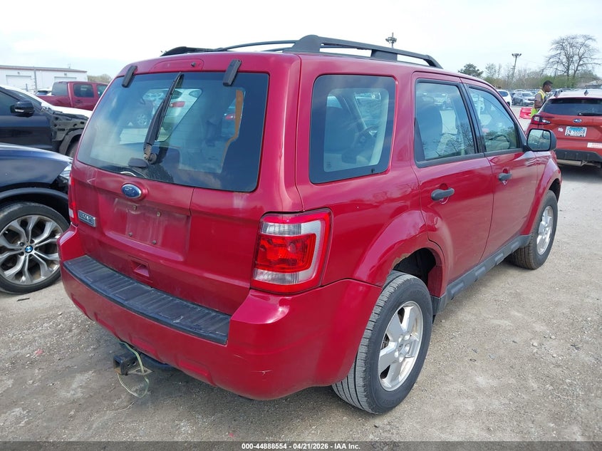 Vin: 1fmcu0c7xbka97480, lot: 45385900, ford escape xls 20114