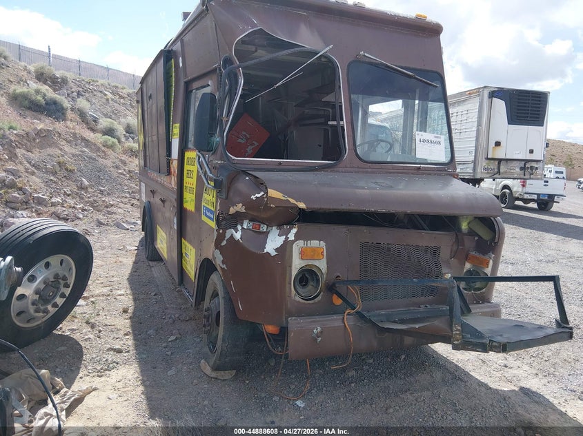 1981 GMC FORWARD CONTROL CHASSIS P3500