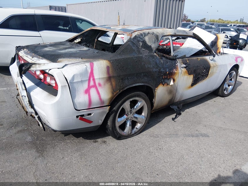 2013 DODGE CHALLENGER auction photo 4