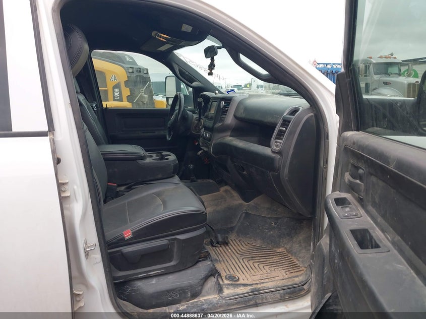 2022 Ram 2500 Tradesman 4X4 8' Box